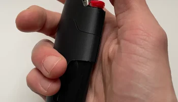 Компактный чехол для зажигалки 3