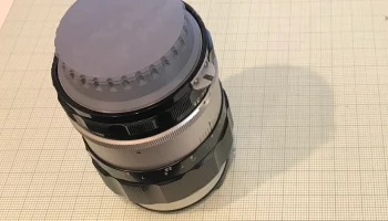 Торцевая крышка объектива Nikon с байонетом F 2