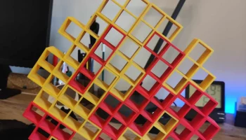 Tetra Tower - игра, балансирующая из кубиков