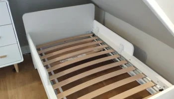 Опора защитного ограждения для кровати Ikea Sl&auml;kt........ 1
