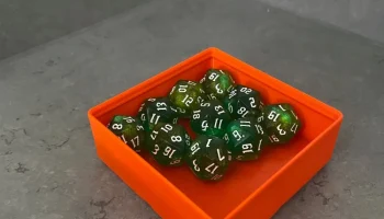 Лоток для кубиков Gridfinity 2x2 - 12 мм и кубики D20...... 4