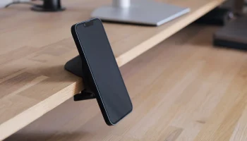 Зажим для зарядного устройства Magsafe......... 3