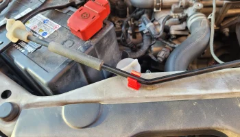 Защелка капота Honda Civic 2001-2005 гг.
