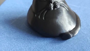 Спящий пухлый кот 5