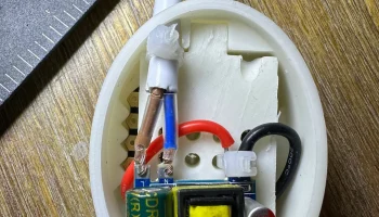 Зеленый корпус ESP32 8