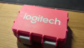 Прочный чехол Logitech в любом месте 3S........