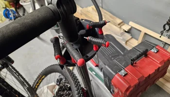 Decathlon Bike Workstand 500 Лоток для инструментов (poli...