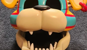 Носимая маска Glamrock Freddy с шарнирной челюстью...... 3
