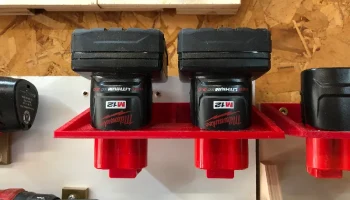 Держатель батареи Milwaukee M12. Новая версия 5!...... 2