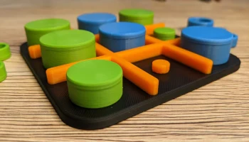 Tic-Tac-Cap: игра в накопление и воровство 9