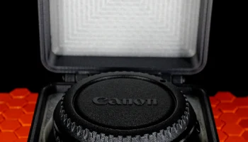 Прочная коробка для адаптера крепления Canon EF-EOS R 0,7.. 4