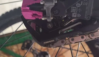крышка аккумуляторного отсека для SRAM конкурента XPLR......