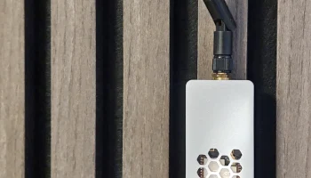 Корпус ESP32 с креплением для антенны SMA........