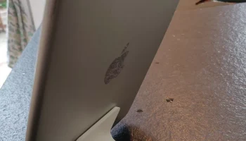 Подставка для iPad Air 2 - вертикальная/горизонтальная 1