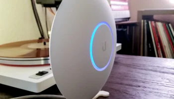 Ubiquiti UniFi AP AC Pro и WiFi 6 Pro - подставка