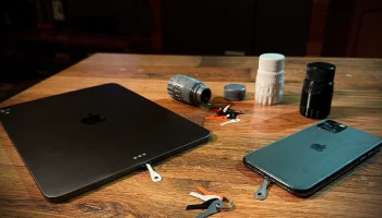 USB-C, средство для удаления грязи Lightning V2 (контейнер в