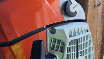 Stihl Motors&auml;genhalter / Kettens&auml;genhalter Wandhalterung 2