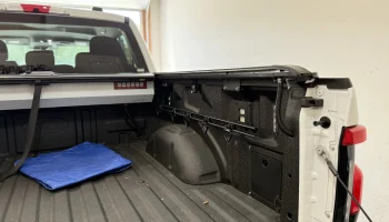 КРЕПЛЕНИЕ КРОНШТЕЙНА РАЗДЕЛИТЕЛЯ ДЛЯ РЕЛЬСОВ FORD F150 DI..