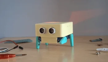 COBOT: робот с четырьмя сервоногими и датчиком расстояния...
