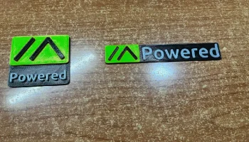 Логотип Meshtastic Powered 2