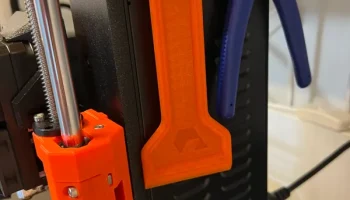 Prusa Spatula remix - с большим отверстием для подвешиван... 1