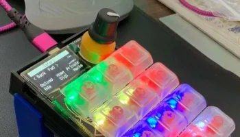 Adafruit MACROPAD RP2040 Зубчатые подставки, держатель и .. 1