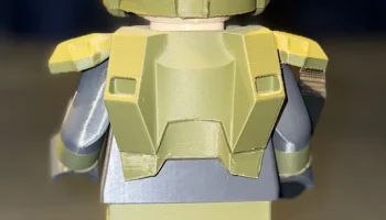 Мегафигурка Halo Master Chief Brick (масштаб 5:1) 4