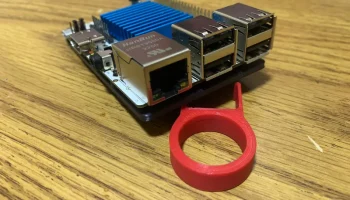 Легкая безвинтовая подставка Le Potato/Pi 3...... 1