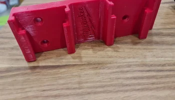 Держатель для батарей Milwaukee M18 на 4 батареи 1