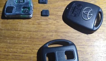 Ремонт брелока/кнопки Toyota (Valeo 736670-A)............ 1