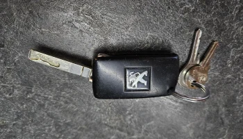 Держатель складного ключа для автомобиля Peugeot/Citroen.... 2