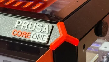 Угловое уплотнение корпуса Core One (защелкивается на угл...