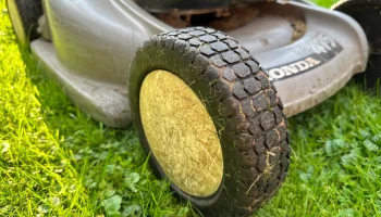 Колпак ступицы газонокосилки Honda (модель HRB 475)......... 9