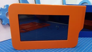 Дизайнерский корпус V2 с 7-дюймовым сенсорным экраном...... 2