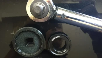 Инструмент для дисковых тормозов Shimano CenterLock... 1