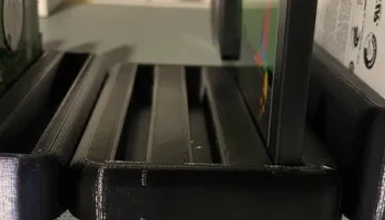 Держатель твердотельного накопителя (SSD) 3 места...... 2