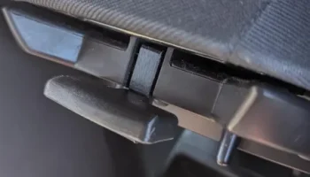 Защелка центральной консоли Hyundai Accent............ 3
