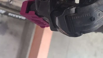крышка аккумуляторного отсека для SRAM конкурента XPLR...... 1
