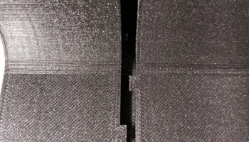 OnePlus 5T с док-станцией Spigen Rugged Armor OnePlus 5T с док-станцией Spigen Rugged Armor