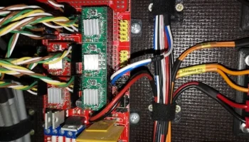 Arduino MEGA 2560 - монтажная рамка (держатель)............ 1