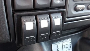 Land Rover Discovery 2 Carling Кронштейн переключателя 6