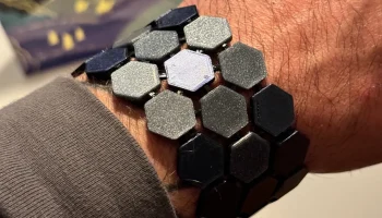 Обновленный браслет Flexy Hexagon (TPU/PLA).........