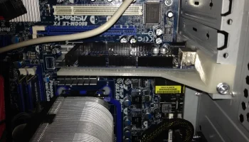 Крепление к слоту PCI для Arduino Uno/Mega 2