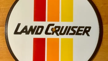 Часы со знаком наследия Toyota Land Cruiser............ 2