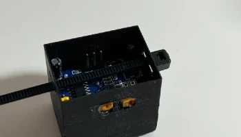 Держатель инфракрасного детектора движения Arduino.......... 1