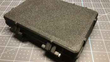Прочный игровой футляр для Nintendo Switch........ 1