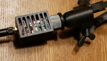 Komplettes Stativ mit Kugelkopf-Adapter und Geh&auml;use f&uuml;r e.. 3