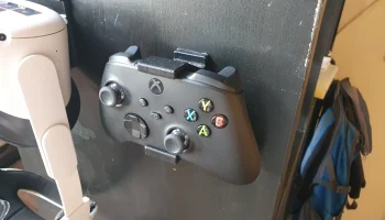 Настенное крепление для контроллера Xbox Series X/S........