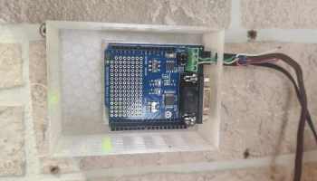 Чехол Arduino UNO R4 WiFi с экраном 1