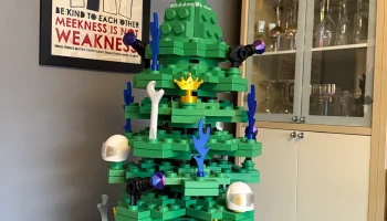 Гигантские украшения в стиле Lego *, посвященные Национал..